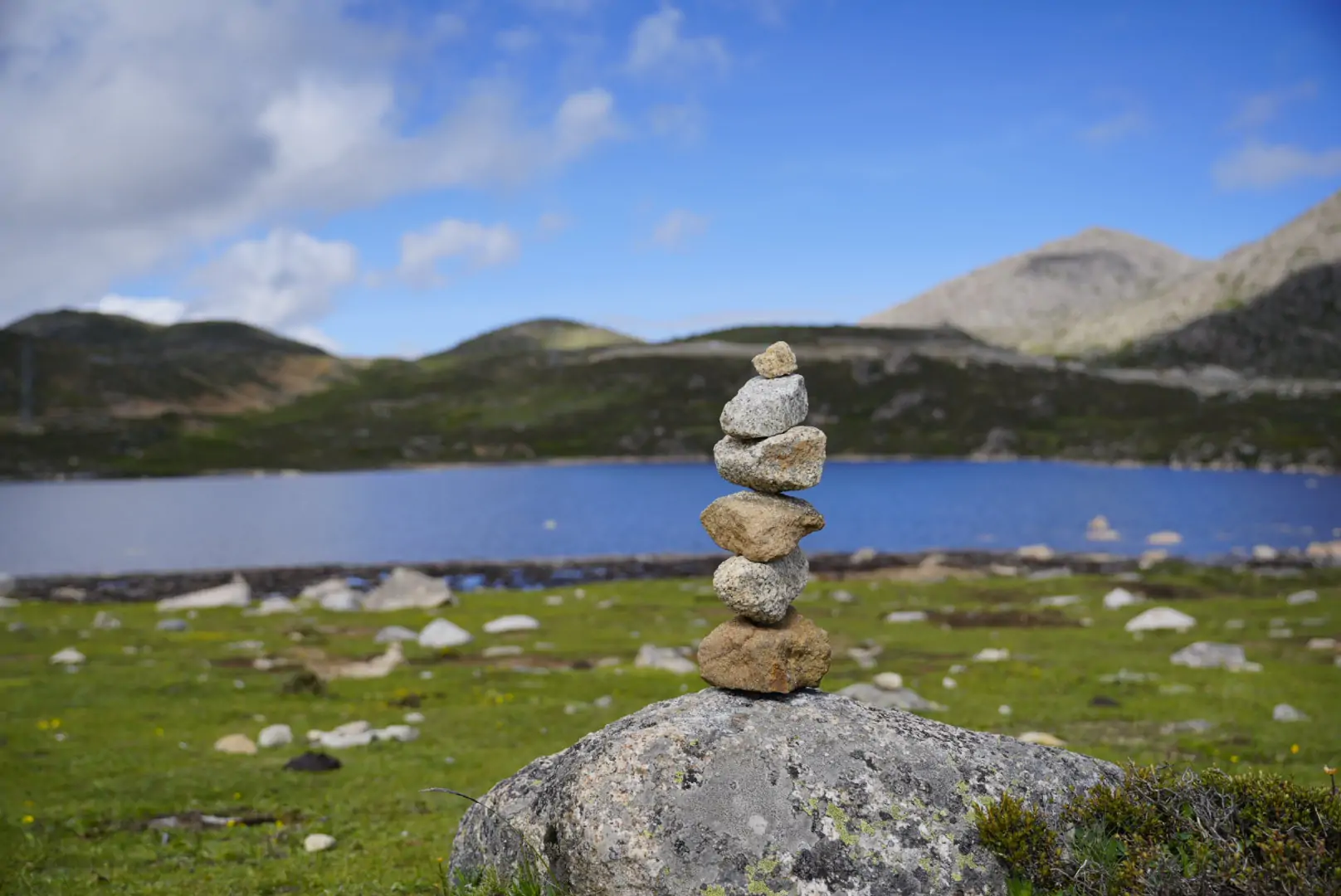 Genie Trekking Scenery