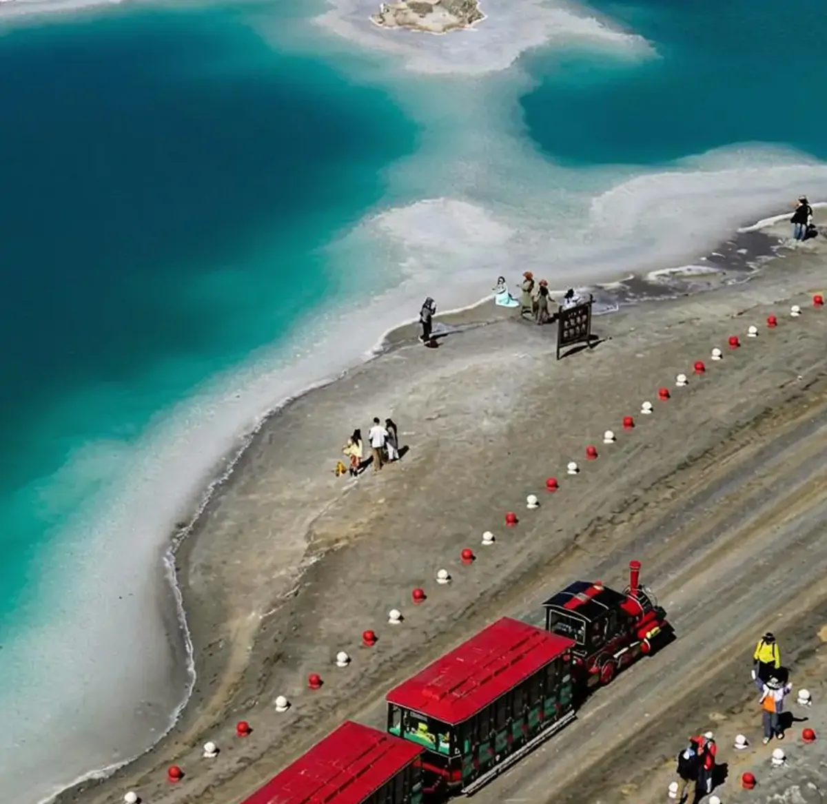 Summer (June–August) is the best travel season for Qinghai's Jade Lake.webp