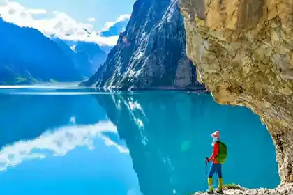 Xinjiang Wusun trekking